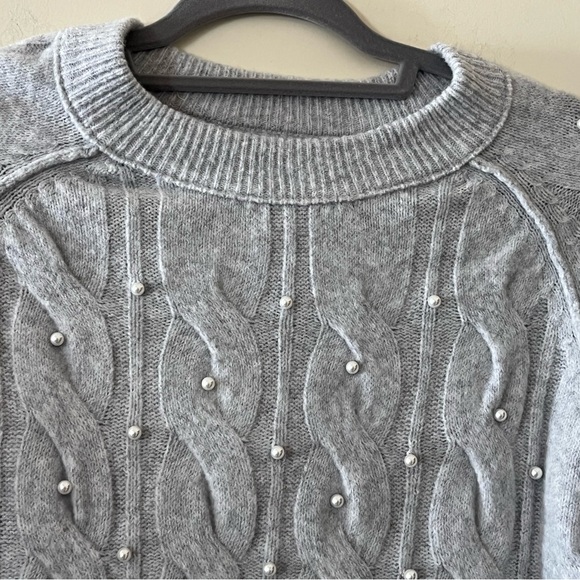 Aerie Oversized Cozy Gray Knit Sweater with Pearl Accents Various Sizes - Picture 10 of 15